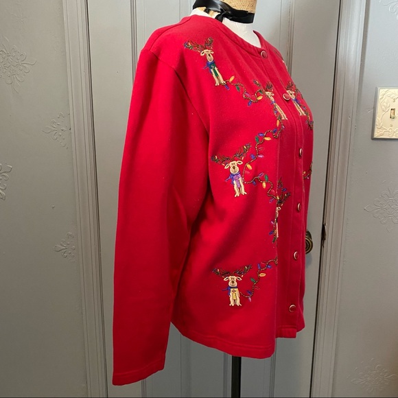 Karen Scott Vntg Christmas Sports Top Cardigan M Red Embroidered Reindeer - Picture 14 of 14